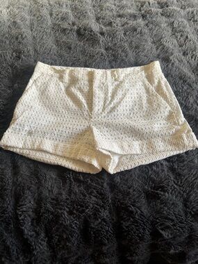 DKNY White Textured Cut Out Shorts 8